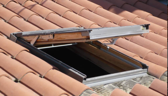 Pose de velux à Antibes (06600) dans les Alpes-Maritimes (06)